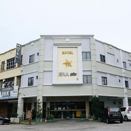 Era Plus Hotel Seri Kembangan Bagian luar foto