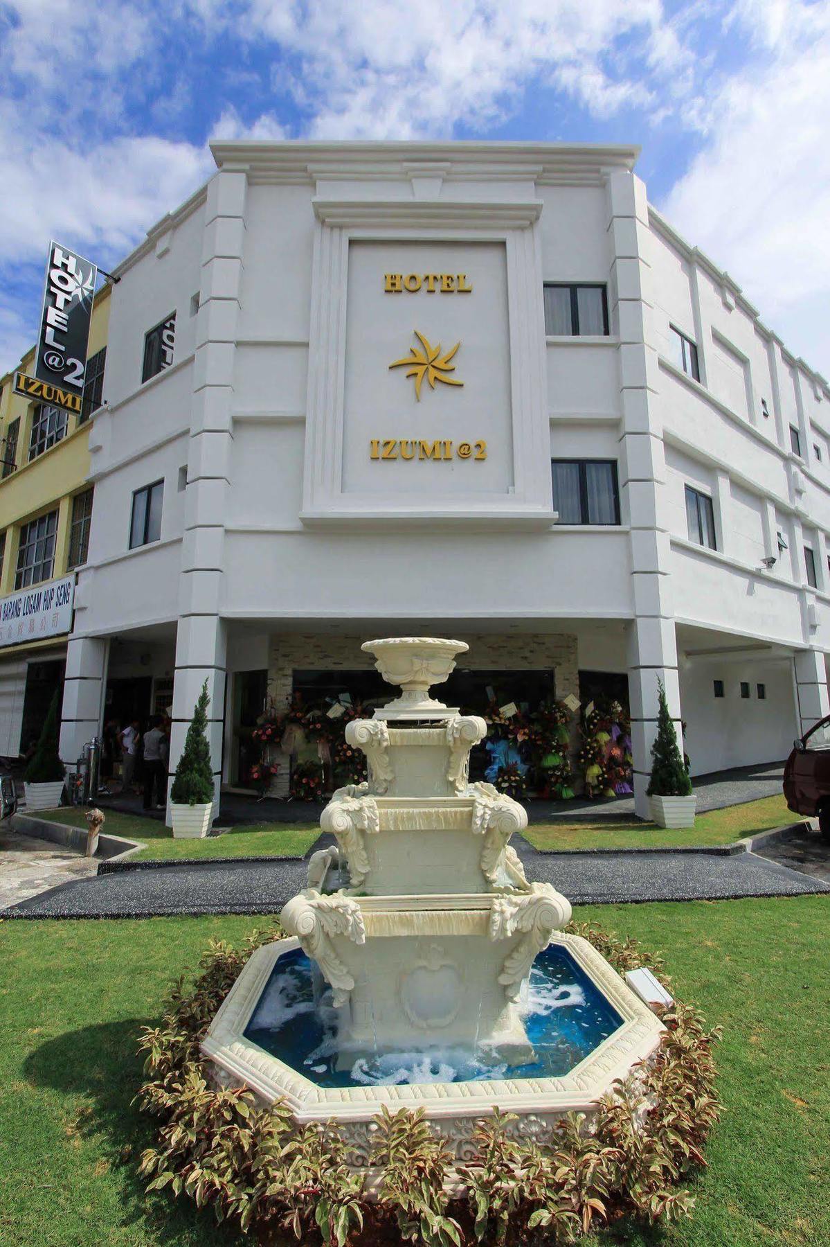 Era Plus Hotel Seri Kembangan Bagian luar foto